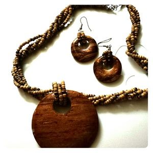 Cute Wooden Necklace & Earring Set