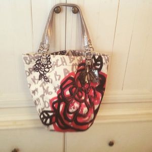 Coach poppy bucket handbag