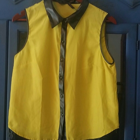 Blouse tank with faux leather trim