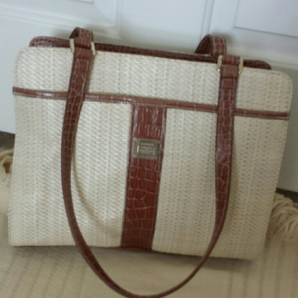 A Great Brown and Tan purse. .