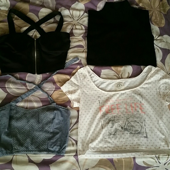 Bundle! 5 Crop tops SOLD - Picture 1 of 4