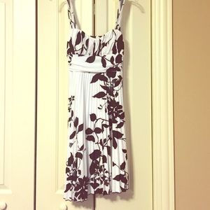 Speechless Pleated Floral Dress