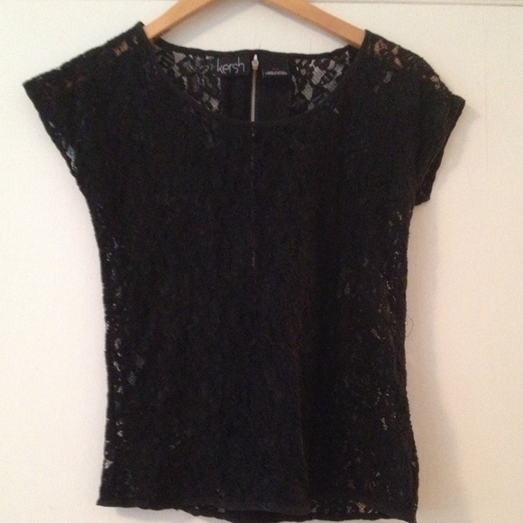 Black lace top - Picture 2 of 3