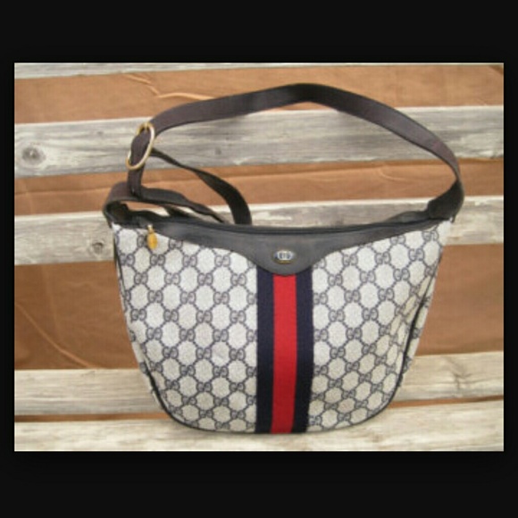 Gucci Handbags - Vintage Gucci shoulder bag