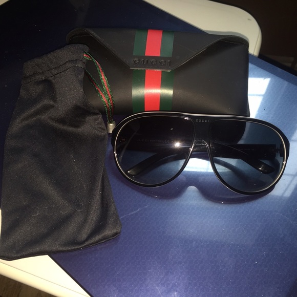 😎 Gucci Sunglasses😎