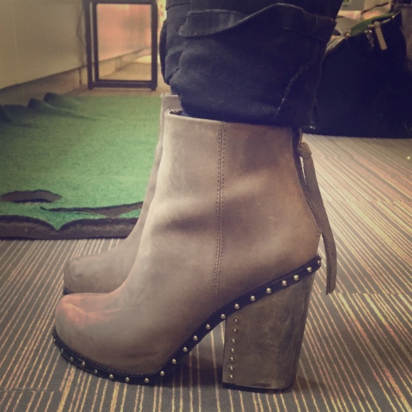 Jeffrey Campbell Boots - Jeffrey Campbell Havana tan booties