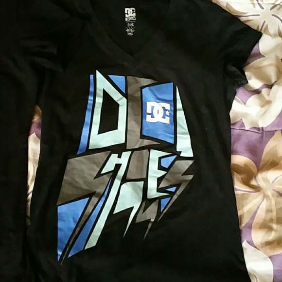 Bundle! DC shoes shirts - Picture 2 of 3