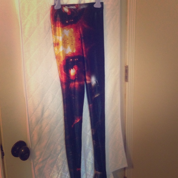 💥BLACKMILK LOTR YOU SHALL NOT PASS LEGGINGS💥