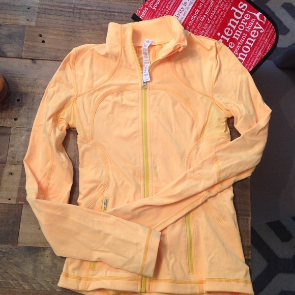 ⚡️ Orange/Yellow LULULEMON Jacket with Bag ⚡️
