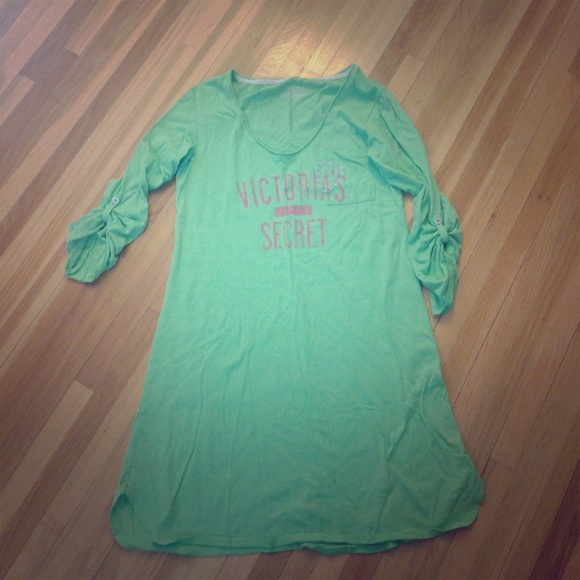 Lime green 3/4 sleeve VS night gown