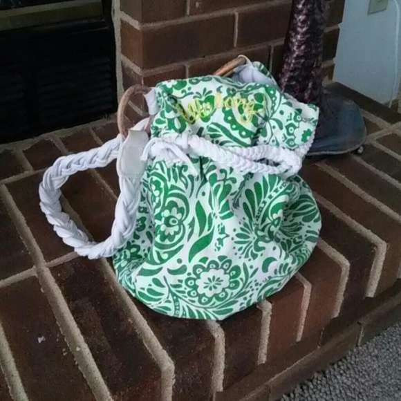 Drawstring purse