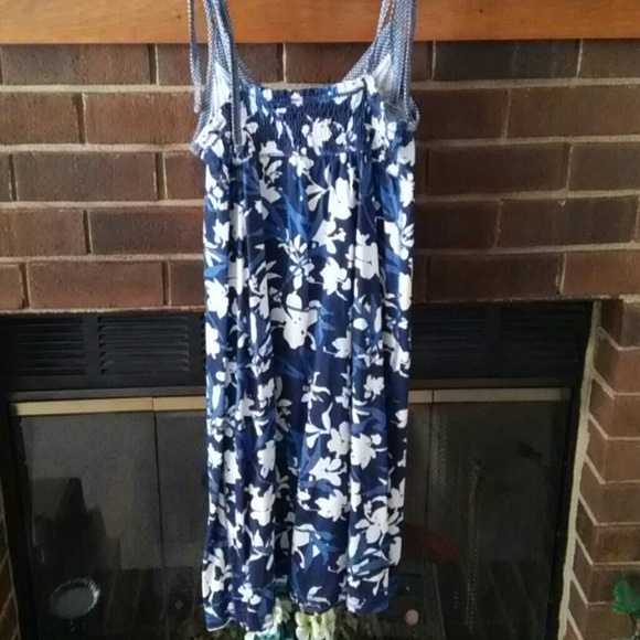Sundress - Picture 3 of 3