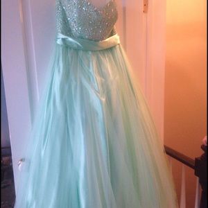 Prom dress