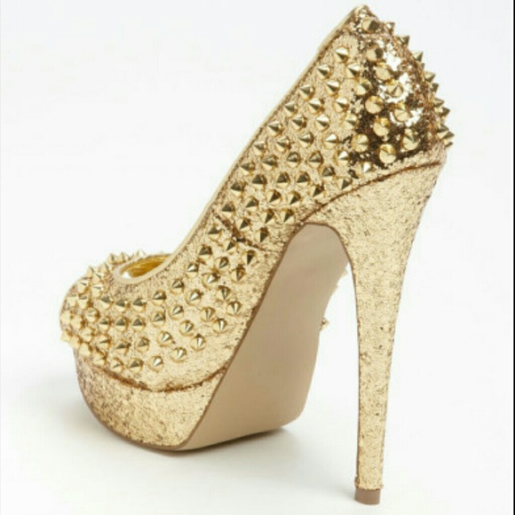 MINT CONDITION AWWSOME STEVE MADDEN HEELS - Picture 2 of 2