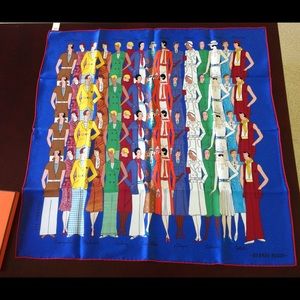 NWT Hermes vintage " les sportives" 70Cm Scarf
