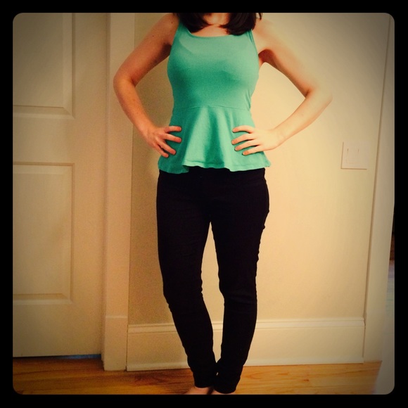 🚫Sold in Bundle🚫Express Teal Peplum Top!