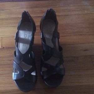 Aldo wedges black heel