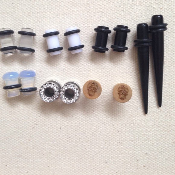 2g Gauges, Tapers, and Plugs