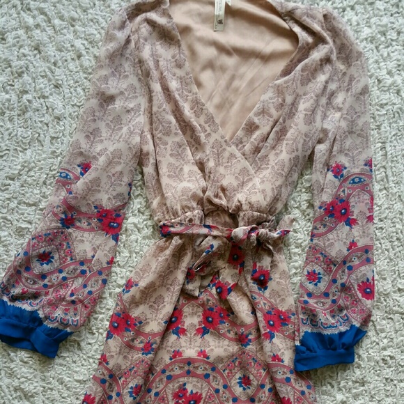 Dresses & Skirts - Chiffon dress