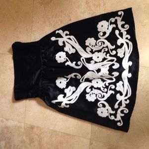 Cutest strapless dress black and white