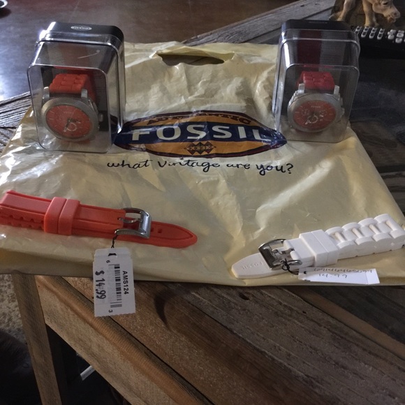 2 brand new Fossil watches