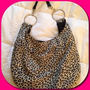 Sequen. hobo style bag w/thin fabric lining