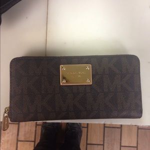 Michael Kors wallet
