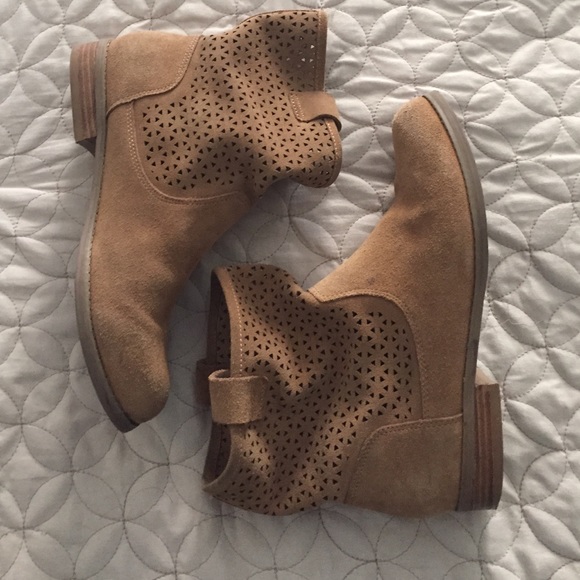 Sole society bootie HOLD