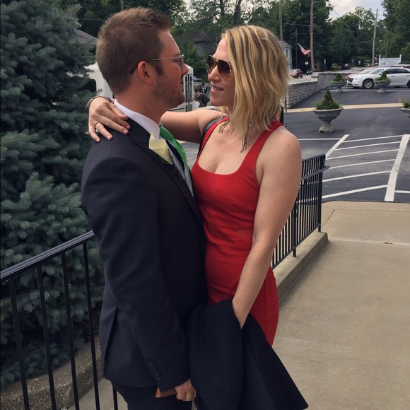 Meet your Posher! - Picture 3 of 4