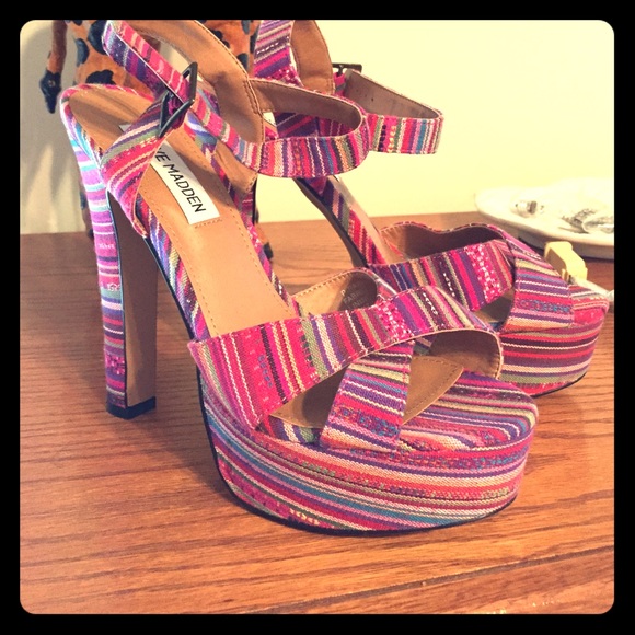 Steve Madden pumps