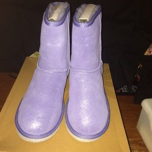 K CLASSIC GLITTER UGGS in original box