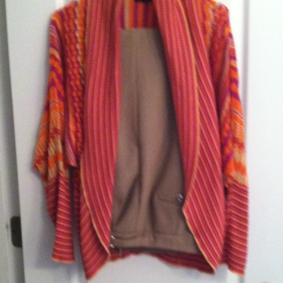 Cardigan - Picture 2 of 4