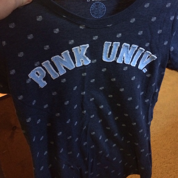 Vs pink tee