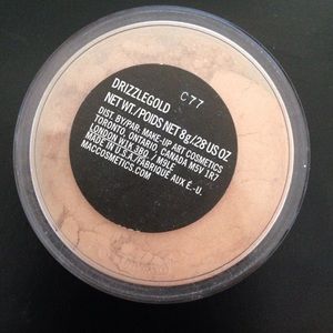 Mac drizzle gold beauty powder/loose