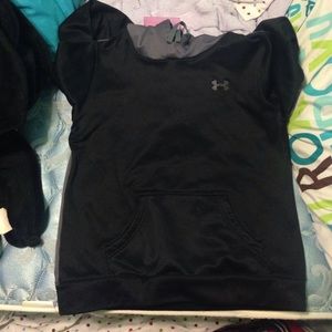 Underarmor black and grey sweatshirt