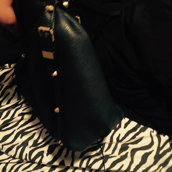 Navy colored michael kors - Picture 2 of 4