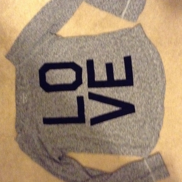 American Eagle  Favorite T