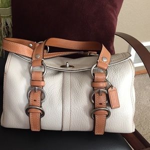 Coach. Leather Beige and Brown Handbag