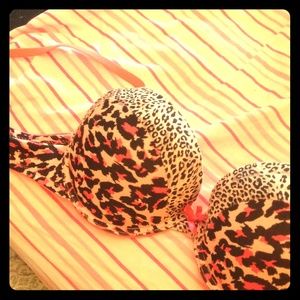 Extra push up never worn 36B