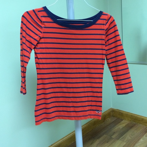 Orange and blue boat neck quarter-sleeve top