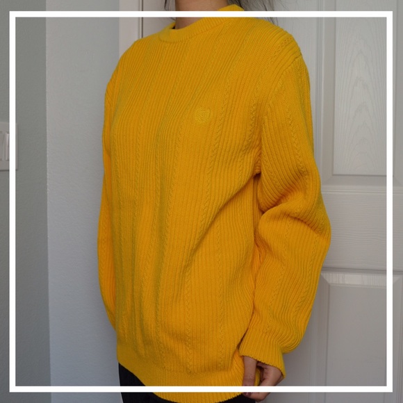 Thick Golden Sweater 🍯