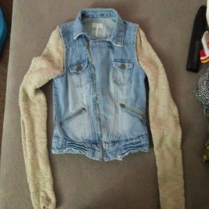 Jean jacket very stylish !