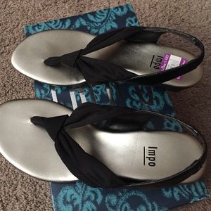 Impo sandals