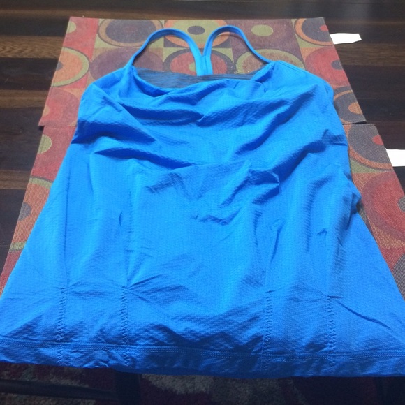 Lululemon sport tank. Size 6