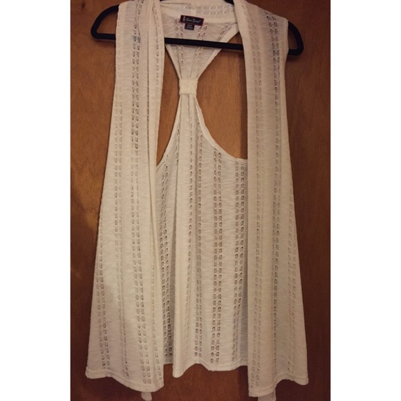 Tank sweater