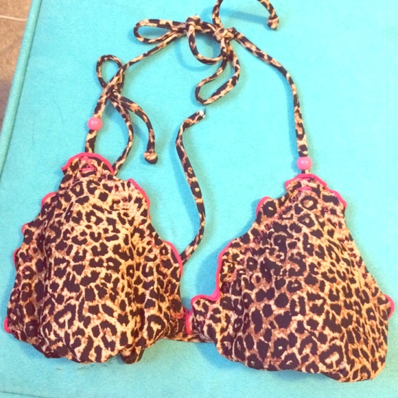 Leopard bikini top!