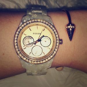 FOSSIL WATCH! Fabulous rose-gold watch.
