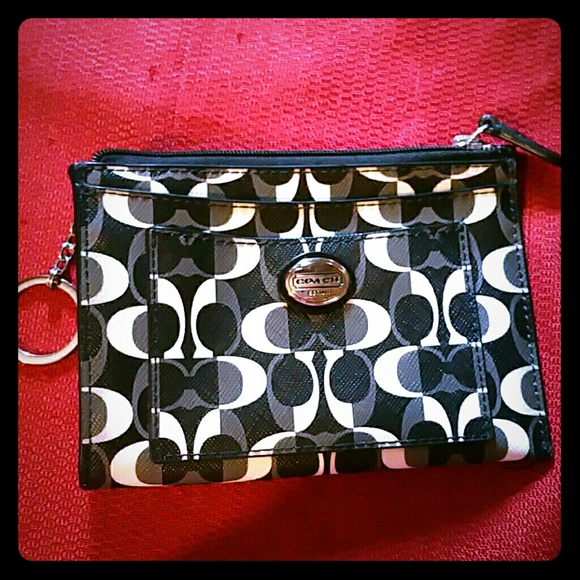 Coach Clutches & Wallets - COACH WRISTLET