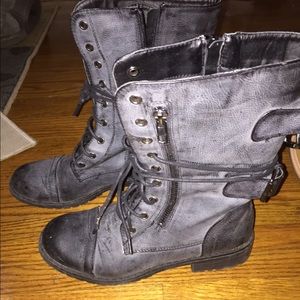Cap toe combat boots