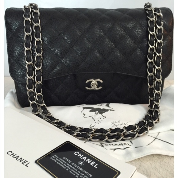SOLD OUT Chanel Caviar Jumbo double flap in black